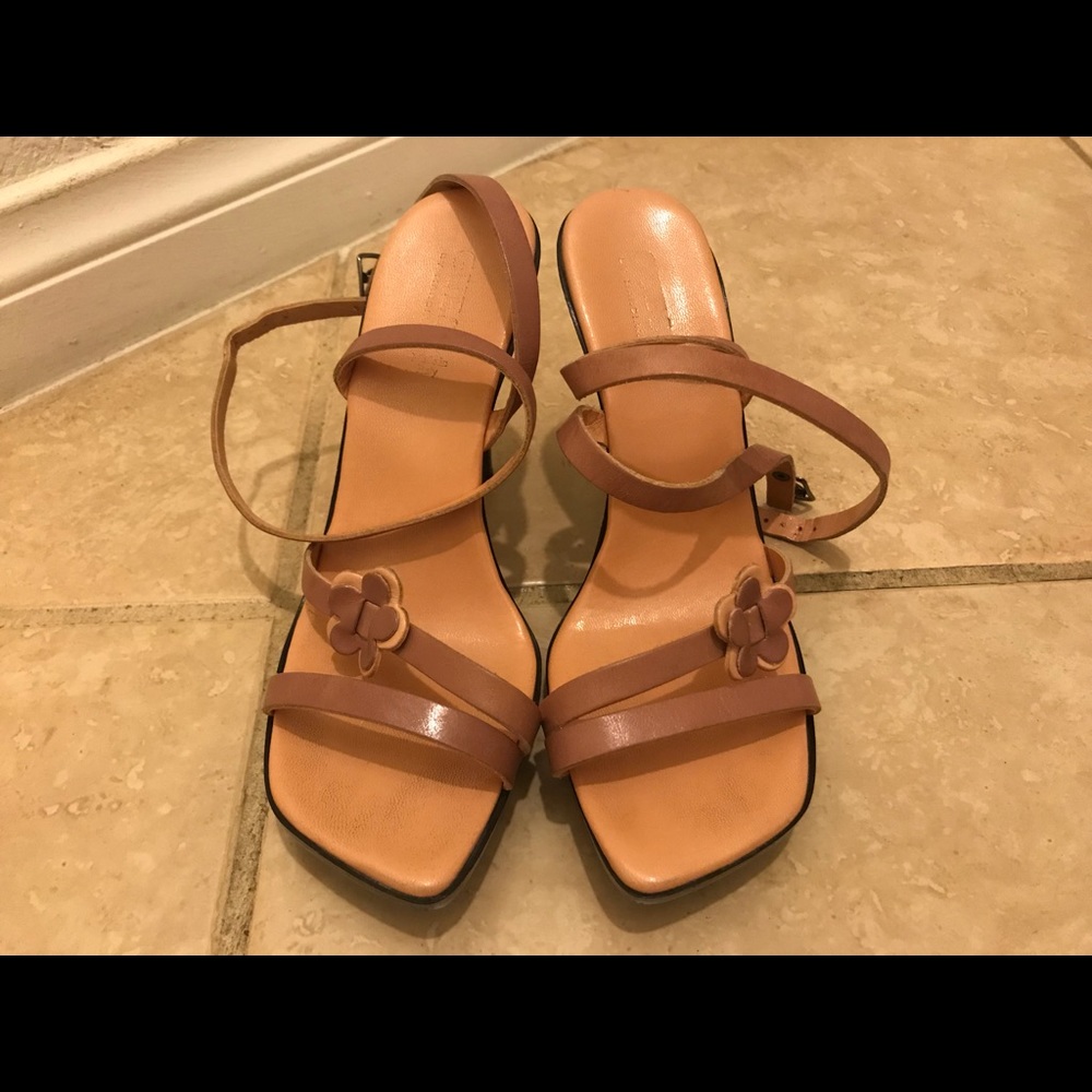 Guess sandals